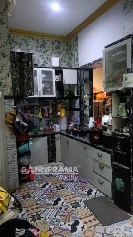 rumah cantik 2 lantai di cluster kebalen bekasi imlin