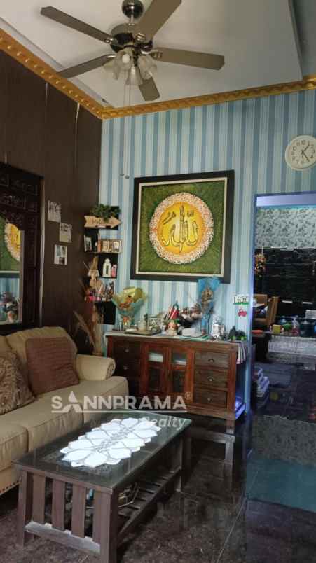 rumah cantik 2 lantai di cluster kebalen bekasi imlin