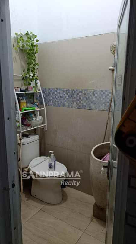 rumah cantik 2 lantai di cluster kebalen bekasi imlin