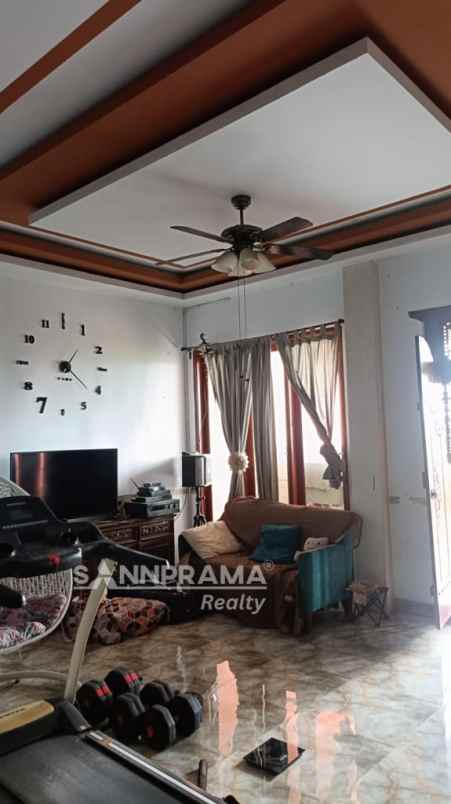 rumah cantik 2 lantai di cluster kebalen bekasi imlin