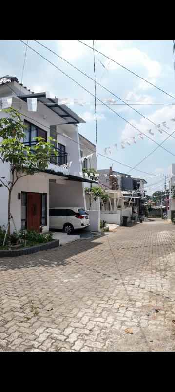 rumah ciracas jakarta timur siap huni