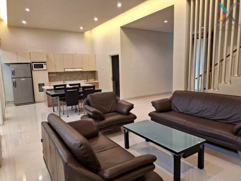 rumah citraland bagus siap huni furnished