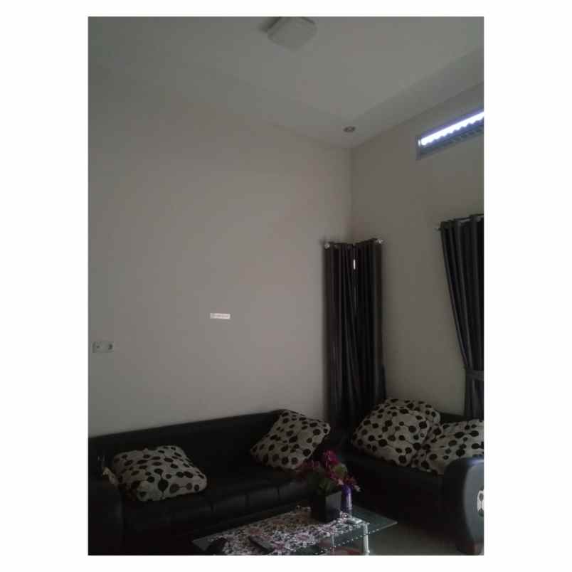 rumah cluster gravana 88 timur