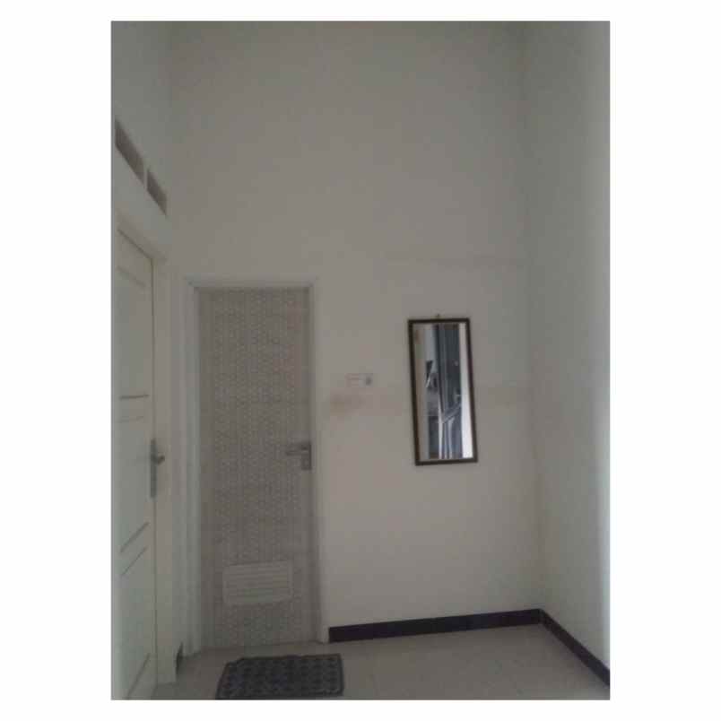 rumah cluster gravana 88 timur