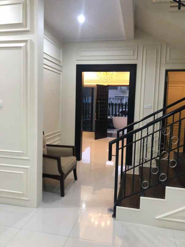 rumah cozy modern boulevard citra gran cibubur cibubur