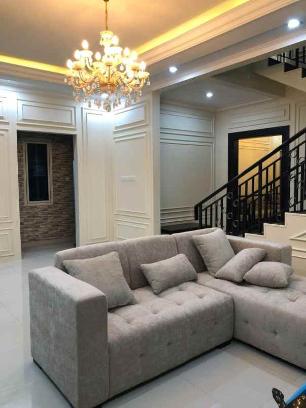 rumah cozy modern boulevard citra gran cibubur cibubur