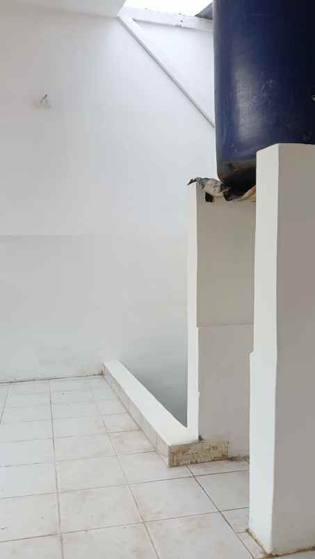 rumah dalam cluster exclusive tanah baru rn elih