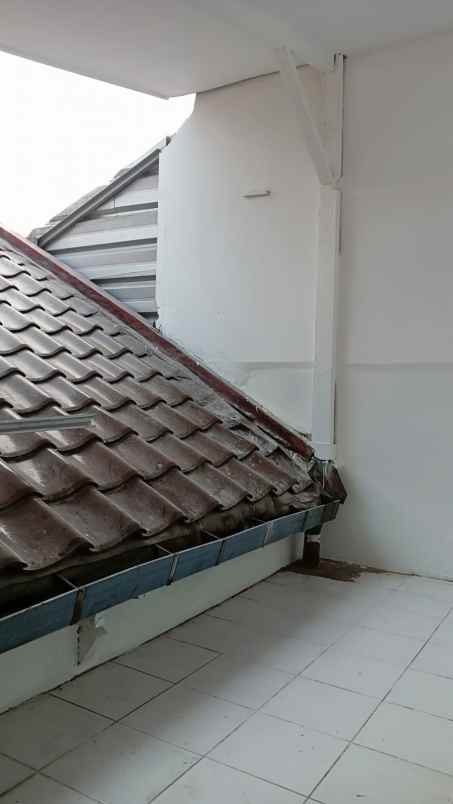 rumah dalam cluster exclusive tanah baru rn elih