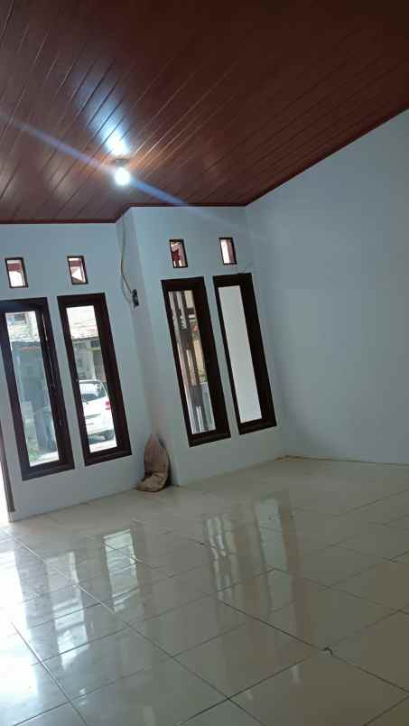 rumah dalam cluster exclusive tanah baru rn elih