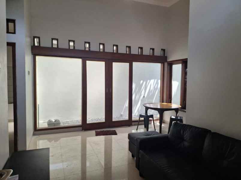 rumah dijual dekat de tjolomadoe 400 jutaan