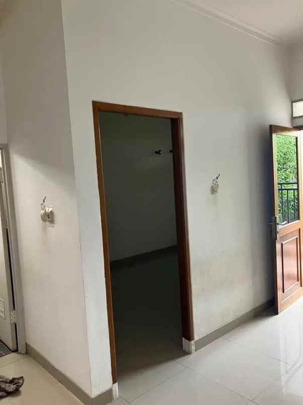 rumah dijual di pondok ranji dekar bxc bintaro