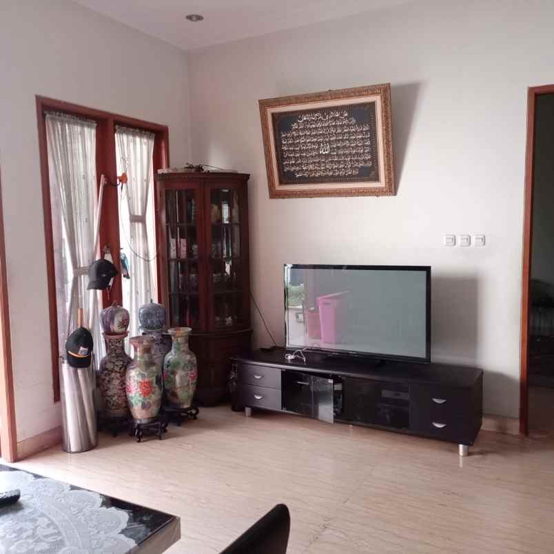 rumah jagakarsa jaksel