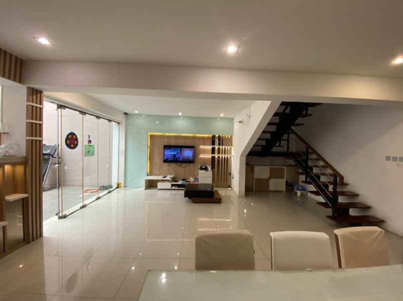 rumah janur elok residence