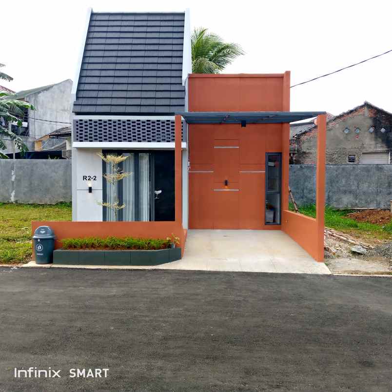rumah jl lentera no 18 suradita