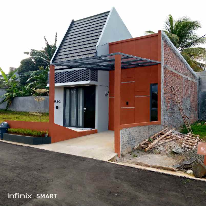 rumah jl lentera no 18 suradita