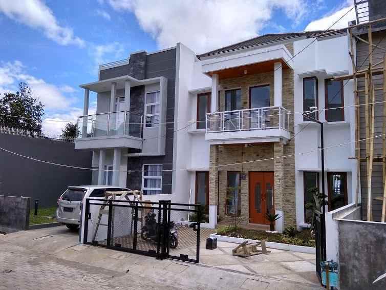 rumah jl mesjid nagrak no 611