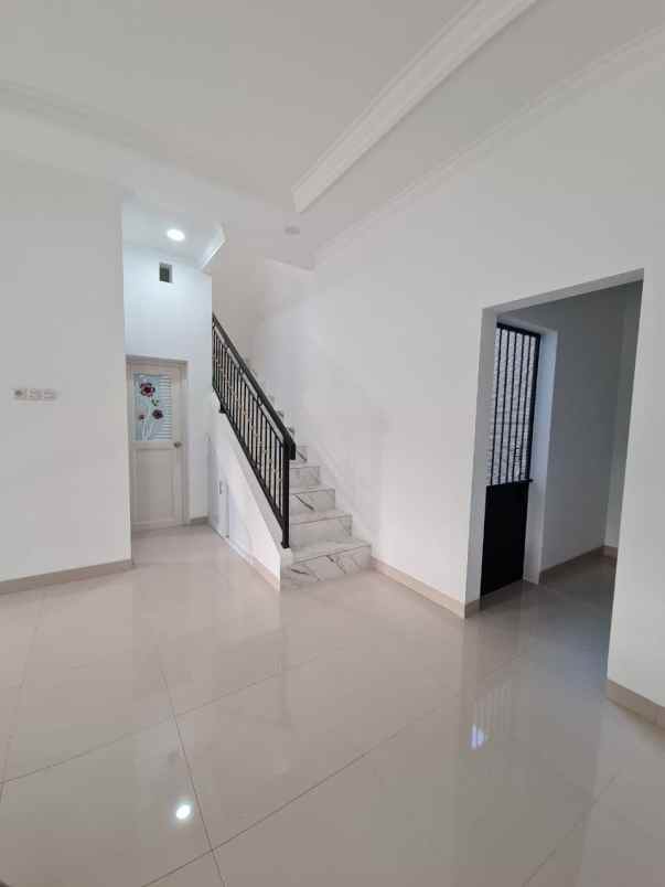 rumah jl parpostel jatiasih