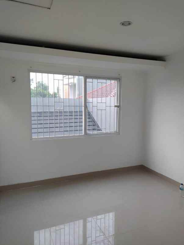 rumah jl pengantin ali ciracas