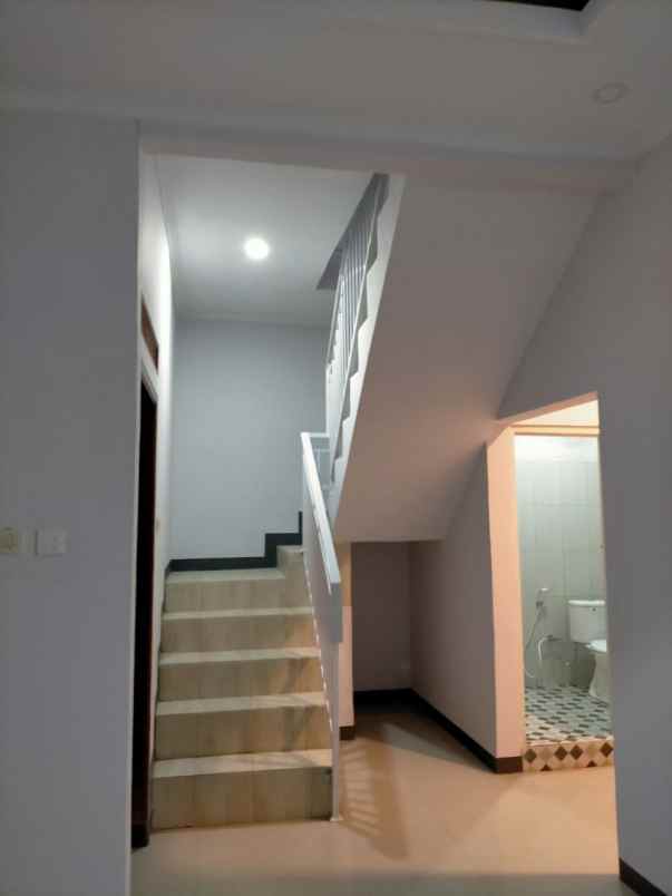 rumah jl raya leuwidulang desa