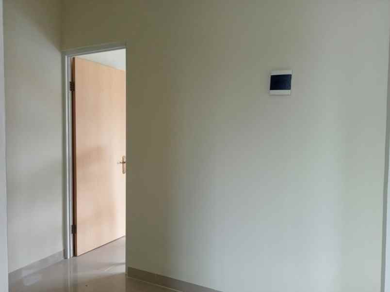 rumah jl raya permata pamulang