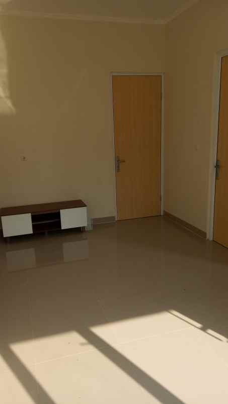 rumah jl raya permata pamulang