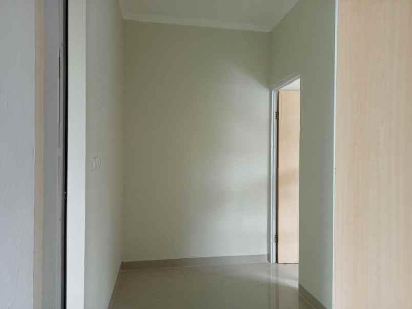 rumah jl raya permata pamulang