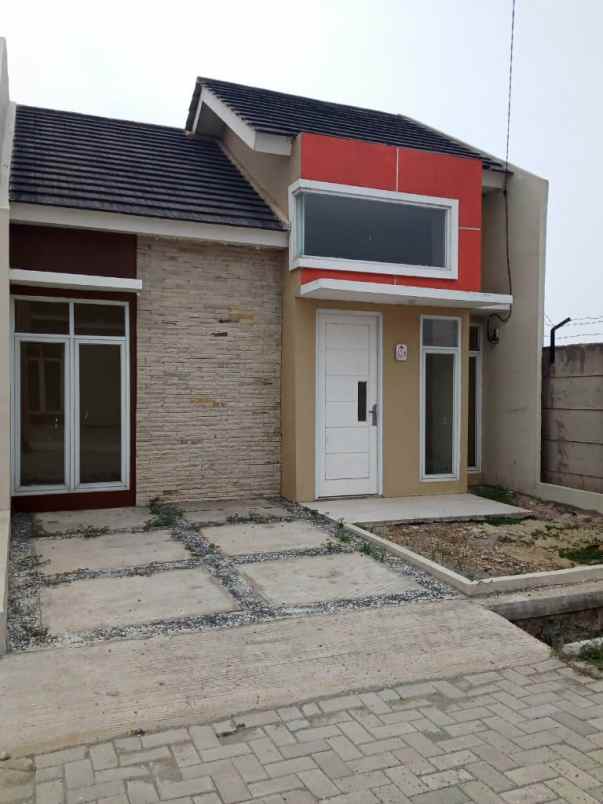 rumah jl raya sepatan tangerang