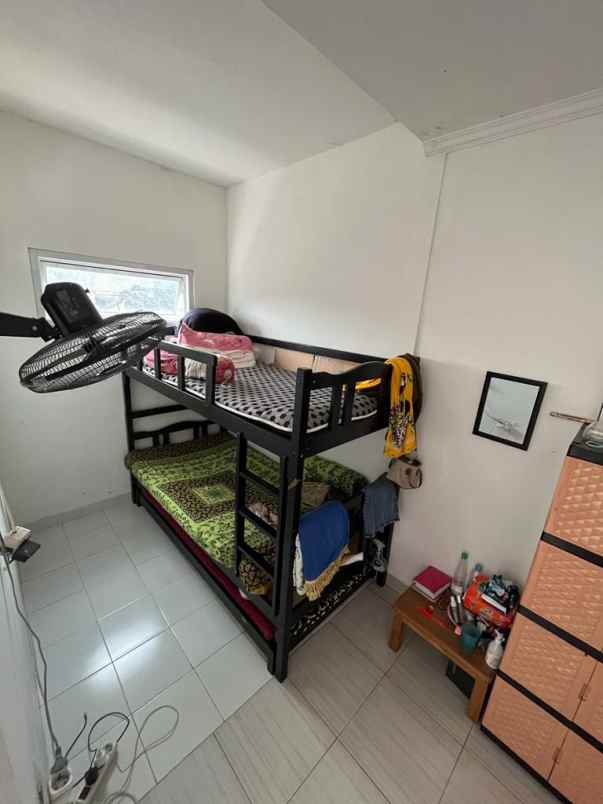 rumah keren di limo depok