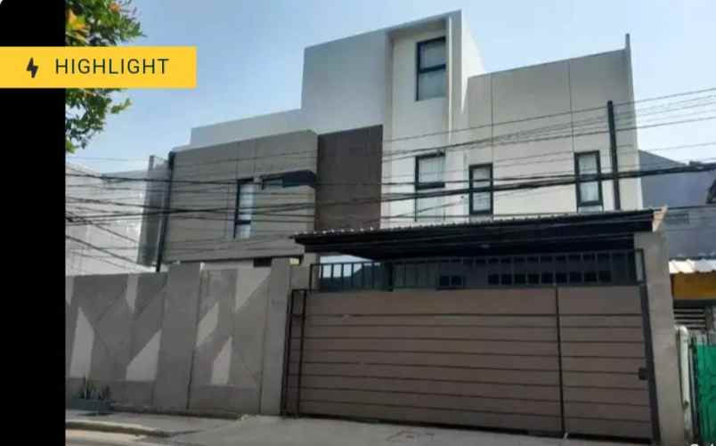 rumah kontemporer keren di komplek duren sawit