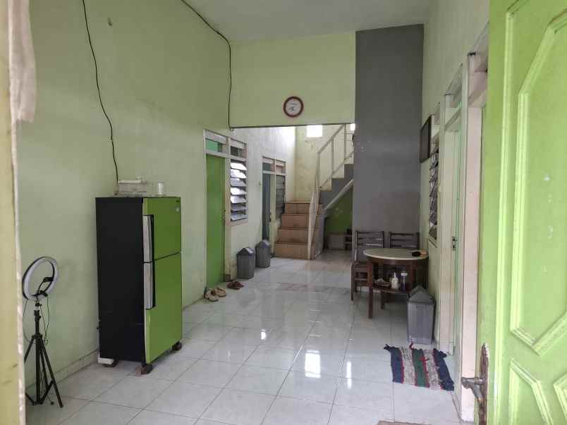 rumah kos 2 lantai dekat kampus jember