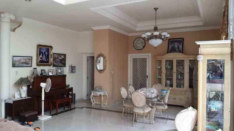 rumah laguna regency pakuwon city siap huni furnish