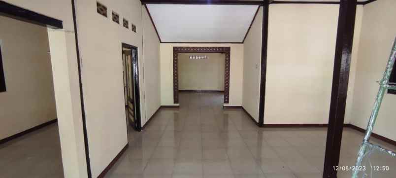 rumah lokasi candi madiun row jalan 2 mobil nego