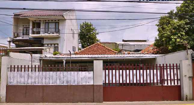 rumah luas 320 murah letak strategis di matraman