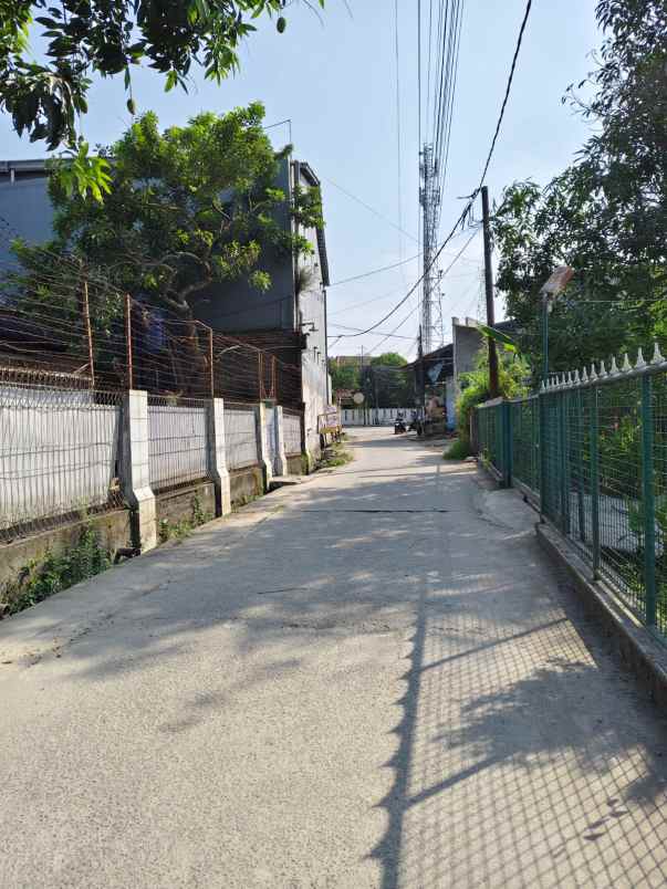 rumah luas bonus gudang di babelan kota