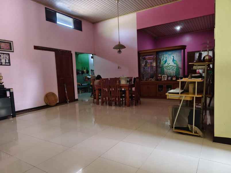 rumah luas bonus gudang di babelan kota