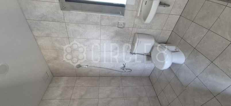 rumah luas cocok untuk family di kota baru parahyangan