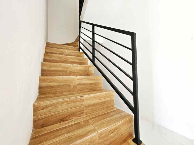 rumah mewah 2lt bisa kpr di kota harapan indah bekasi