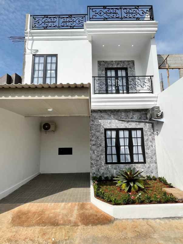 rumah mewah cimanggis depok 3 kamar tidur