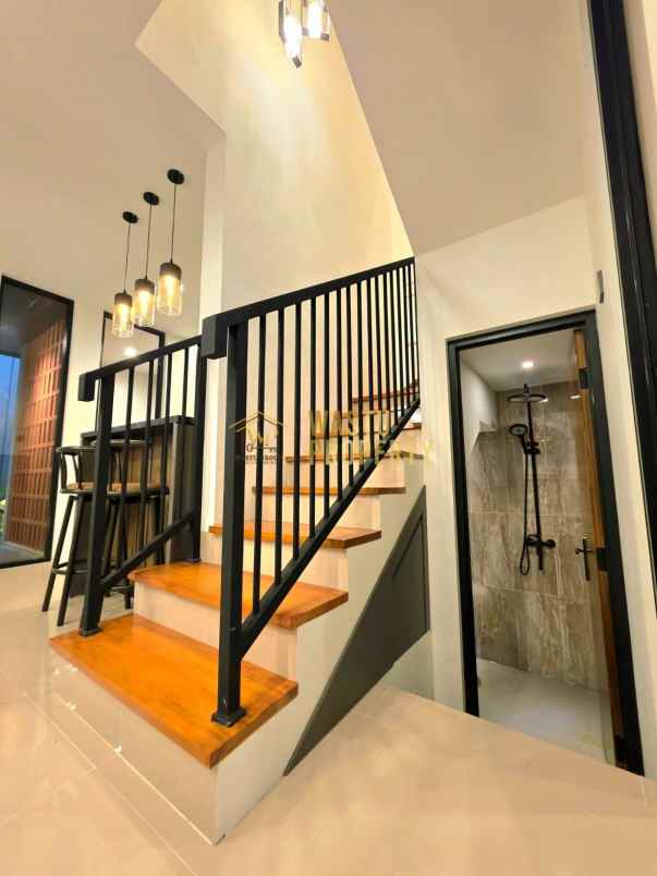 rumah mewah siap huni di maguwoharjo sleman