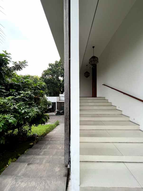 rumah mewah siaphuni kebayoran baru jakarta selatan