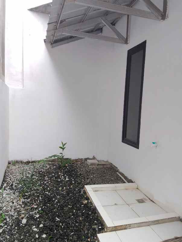 rumah minimalis berkualitas akses dekat gdc