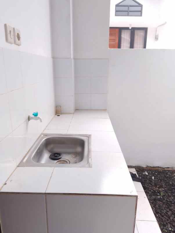 rumah minimalis berkualitas akses dekat gdc