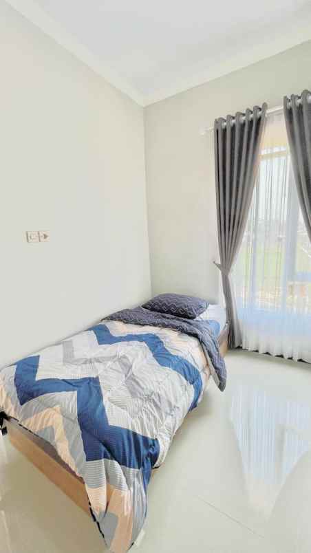 rumah minimalis lokasi strategis dekat unikama