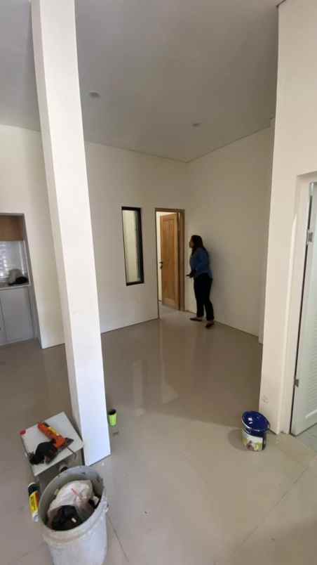rumah modern 4 kamar tidur di sleman