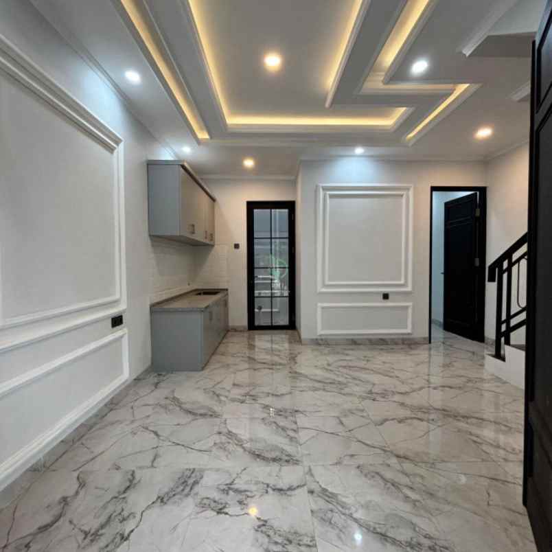 rumah modern idaman di pusat kota depok