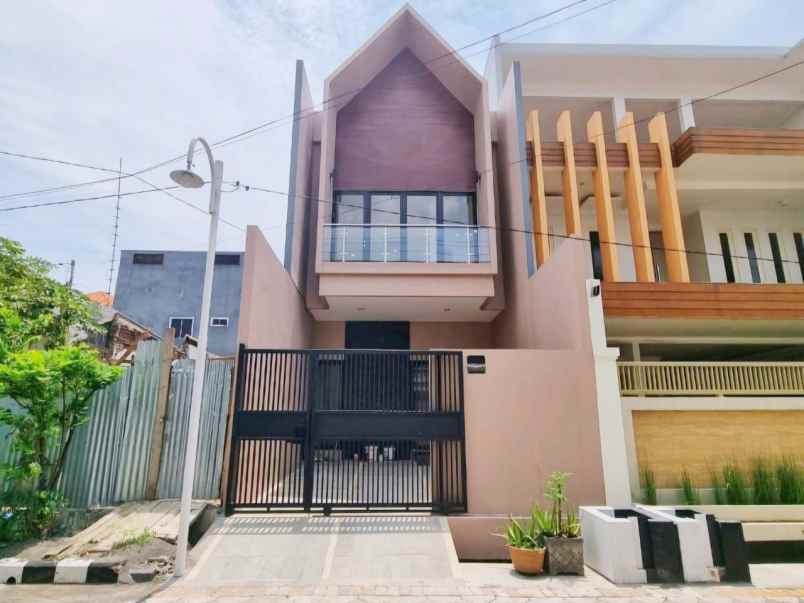 rumah mulyosari tengah new minimalis