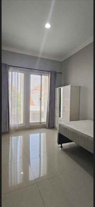 rumah murah di sutera pelangi serpong tangerang banten