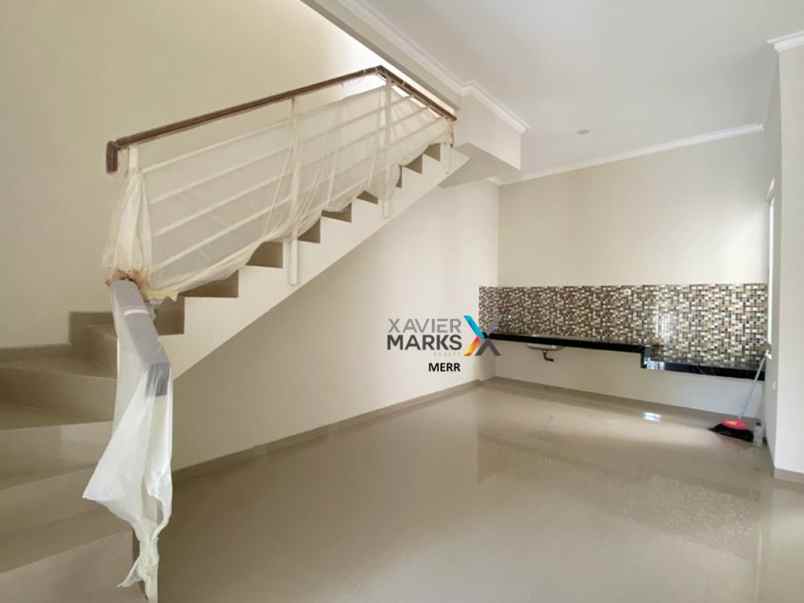 rumah on progress babatan pantai jalan utama komplek