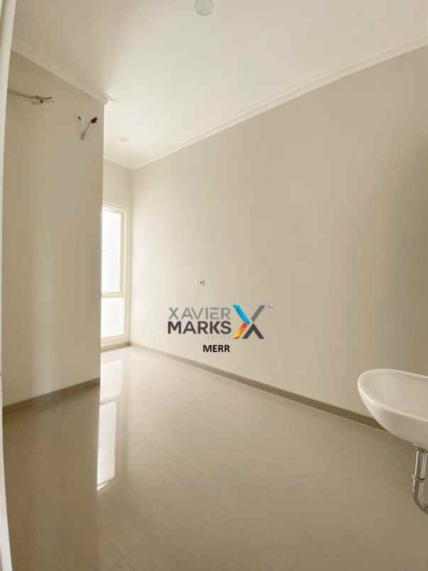 rumah on progress babatan pantai jalan utama komplek