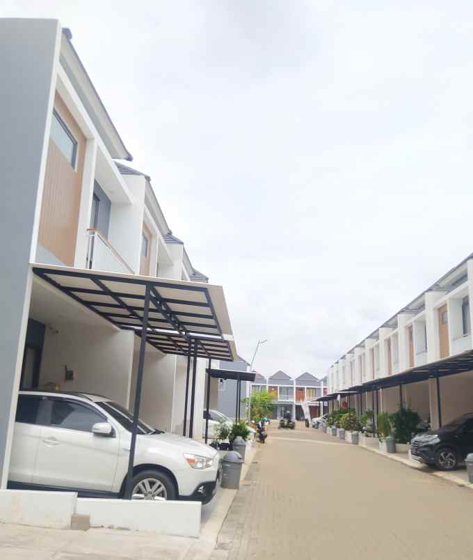 rumah pamulang 2 lantai cicilan 6 jutaan